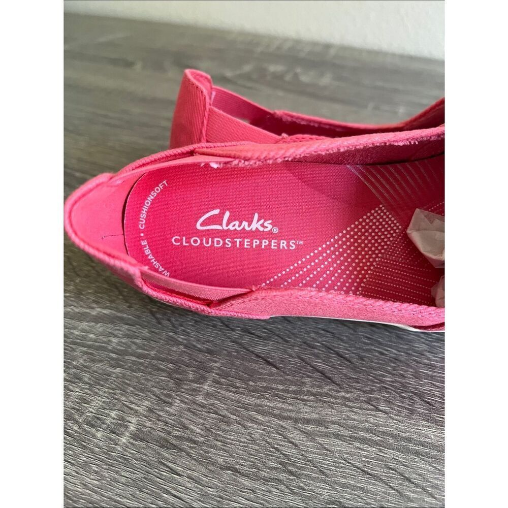 New Clarks Cloudsteppers Slip On Canvas Comfort Sneakers Women’s 7W - Picture 6 of 6